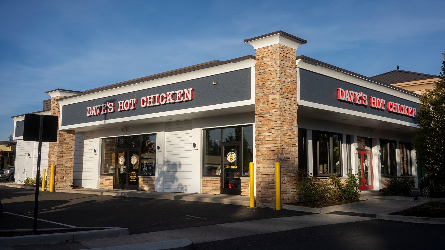 Dave’s Hot Chicken begins home delivery services in Saudi Arabia