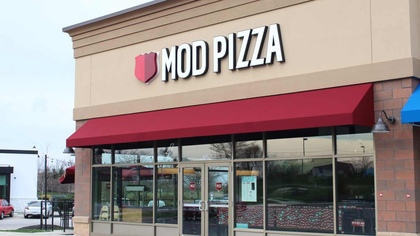 Mod Pizza Considers Bankruptcy Amid Industry Challenges